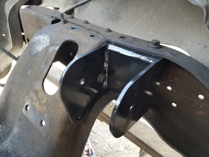 Motor Mounts: 1980-1997 Ford F250/350 to 12v/24v Cummins with 2nd Gen Bushings