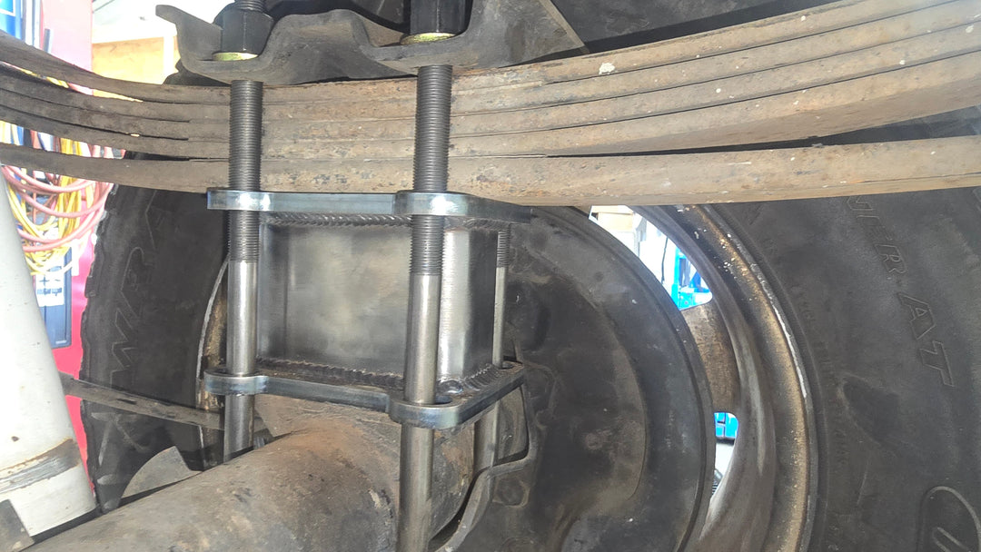 80-04 Ford F-250/350 4x4 2" 3" 4" Rear Blocks
