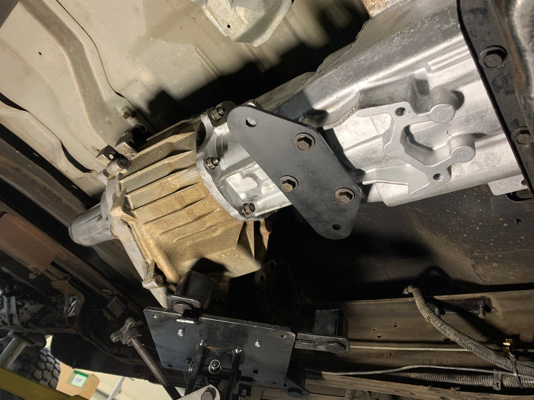 Transmission Mount Bracket: 47RH to E4OD